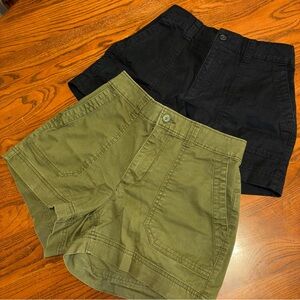 Old Navy Women's Black and Olive OG Chino Shorts Bundle